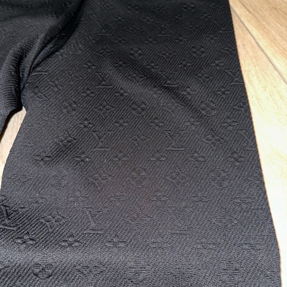 NWOT Louis Vuitton Signature Logo Print Sweat Pants, Limited Edition - Picture 5 of 12
